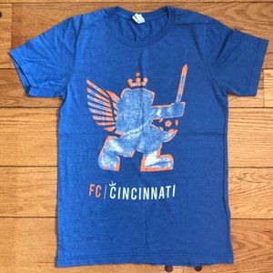 FC Cincinnati t-shirt
